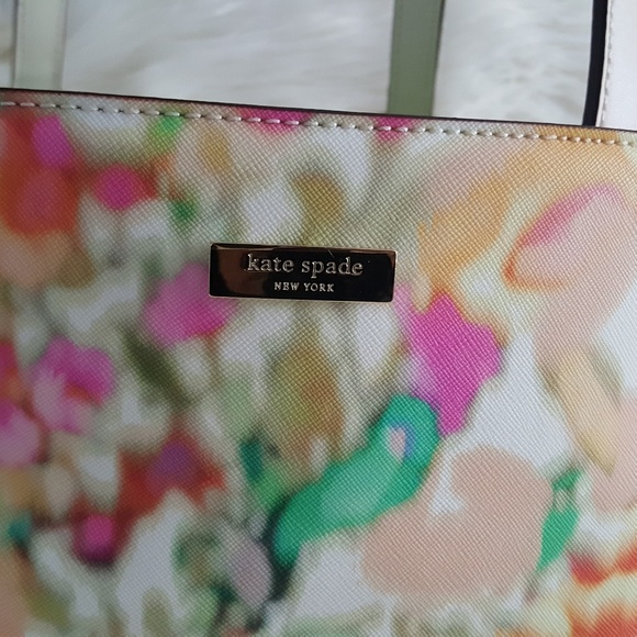 “Sold” Kate Spade Floral Tote Bag - Picture 6 of 8